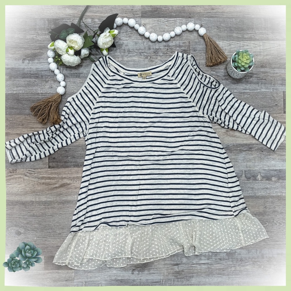 Cold shoulder stripped and lace top